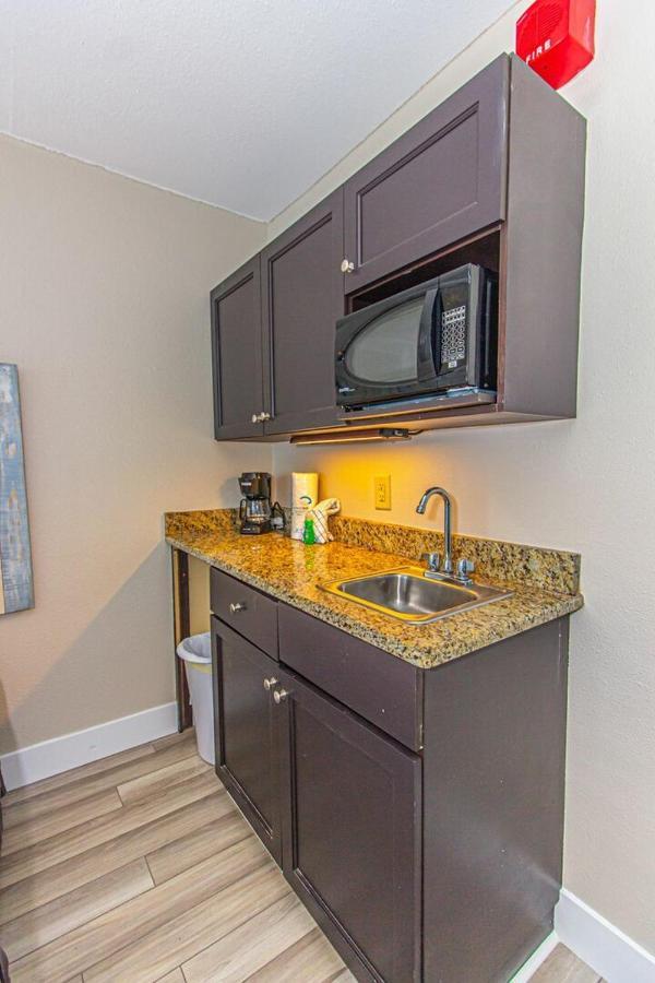Landmark Resort King Suite Unit 710 Beautifully Updated Sleeps 4 Myrtle Beach Ngoại thất bức ảnh